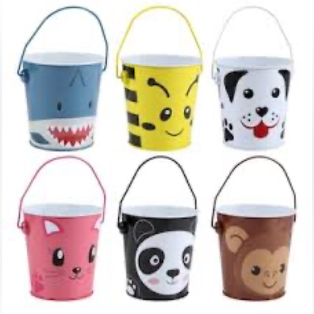 NWOT Panda Design Metal Bucket
